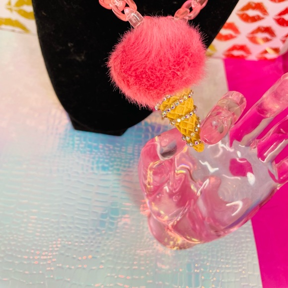 Necklace - Picture 4 of 8